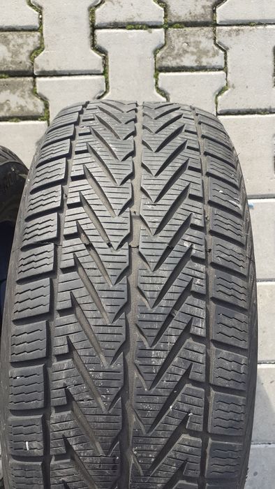 Anvelope de iarnă 185/65/15 peste 6mm profil diferite mărci