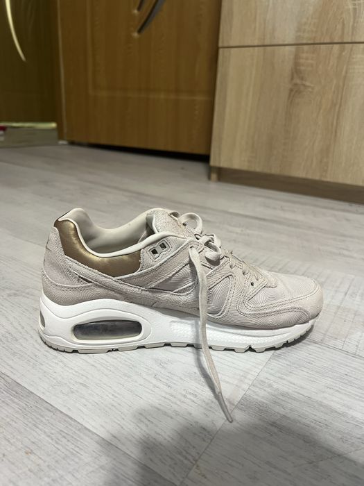 Adidasi nike marimea 37,5