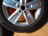4 genti de aluminiu cu caugiucuri 215 / 60 R17 C