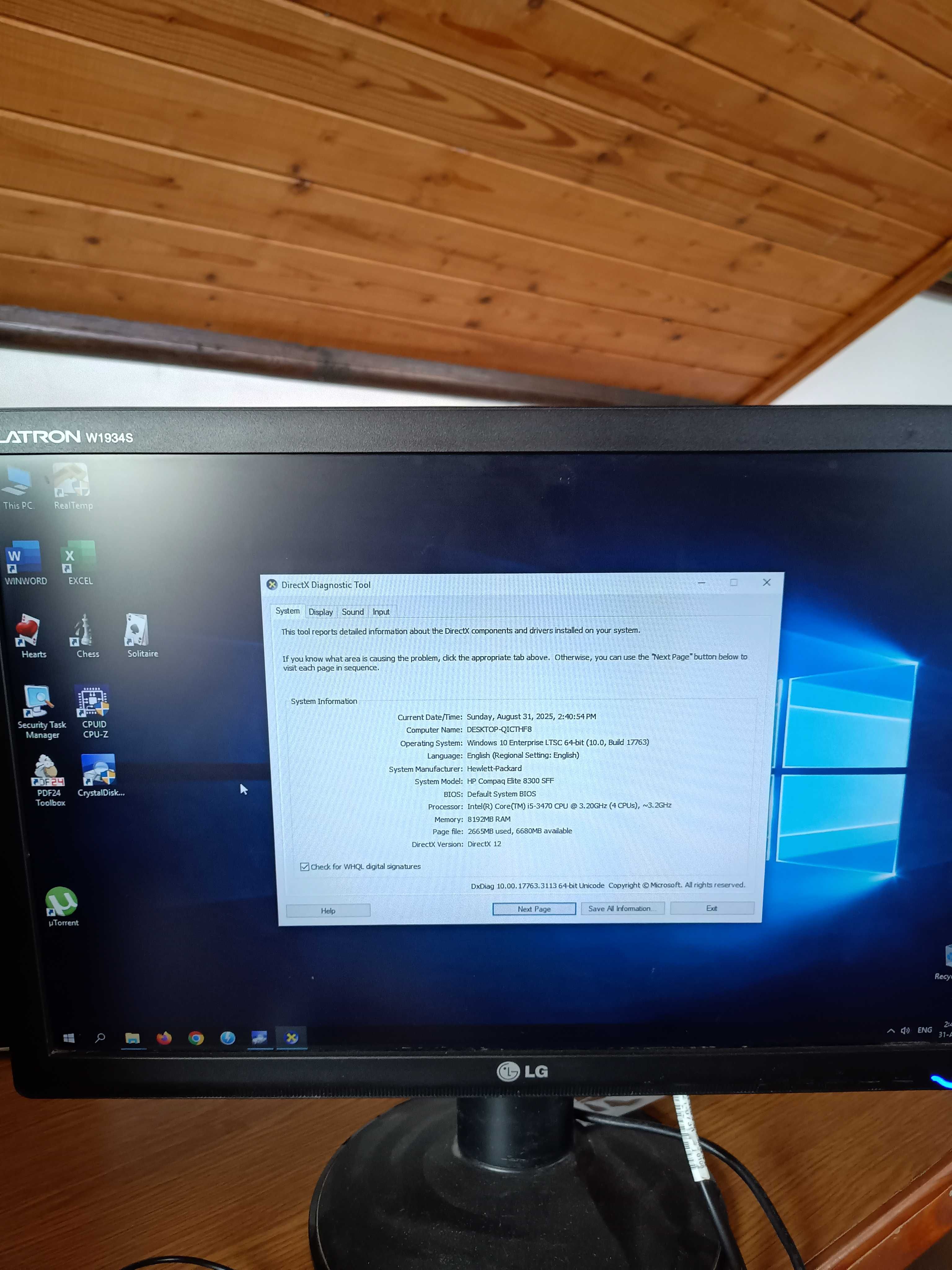 HP Compaq Elite 8300 SFF + 19" LG Monitor