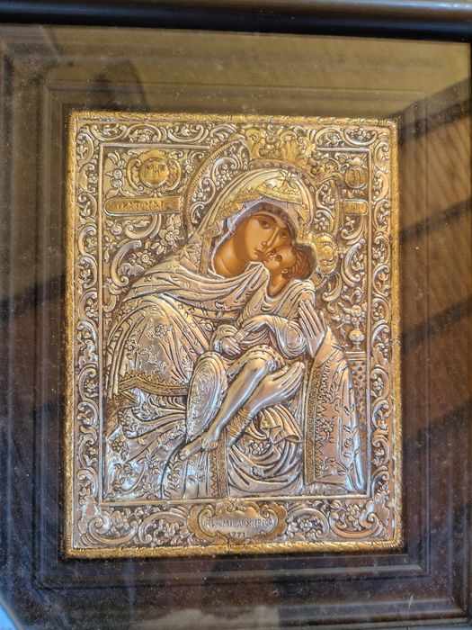 Прекрасна антикварна сребърна икона със сертификат и маркировка