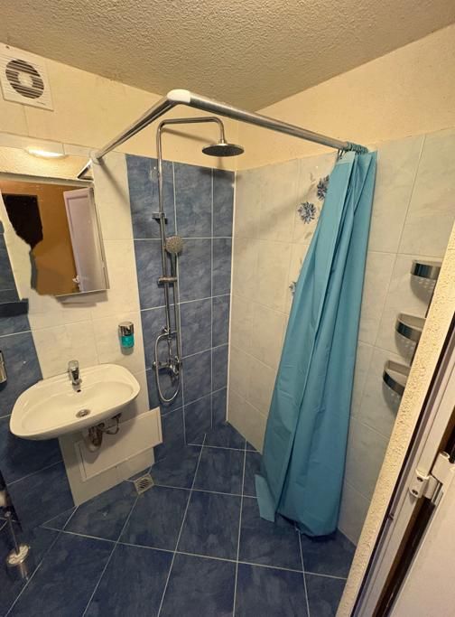 Дава се под наем Двустаен апартамент в София, Връбница 1 - 45 кв.м за 425 € - Снимка #9