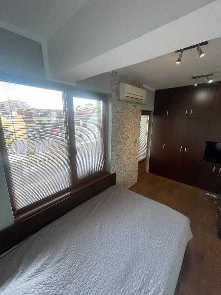 Продава се Тристаен апартамент в Пловдив, Младежки Хълм - 101 кв.м за 1010 €/кв.м - Снимка #2