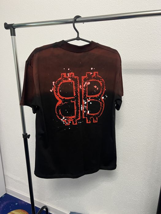 Tricouri diverse marci