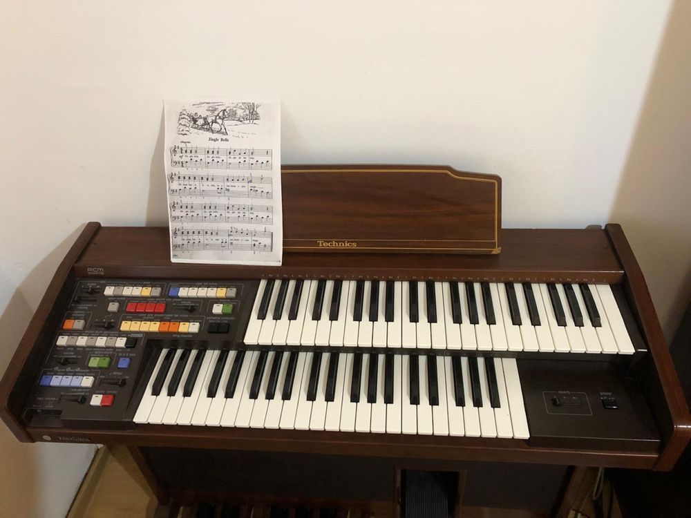 Orga technics PCM sound E18L, pian pianina