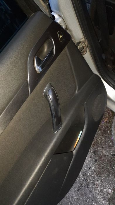 Пежо 407 2.0 хди 136 коня дизел НА ЧАСТИ