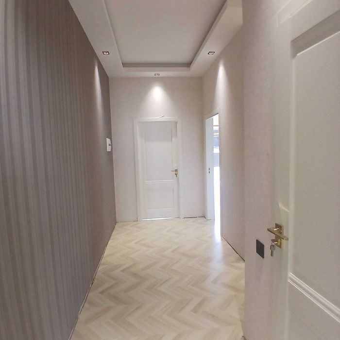 4 комн 2 сан узла Отличный ремонт+ встроенная кухня