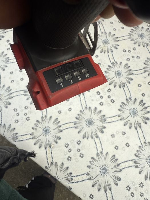 Акумулаторен гайковерт ударен MILWAUKEE M18 FIW2F12-0X