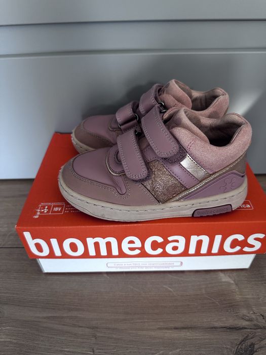 Обувки Biomechanics