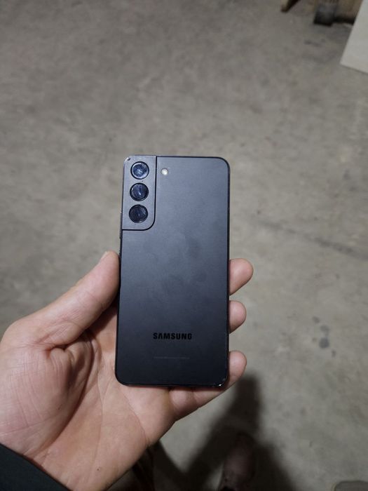 Samsung S 22 yangi ideal