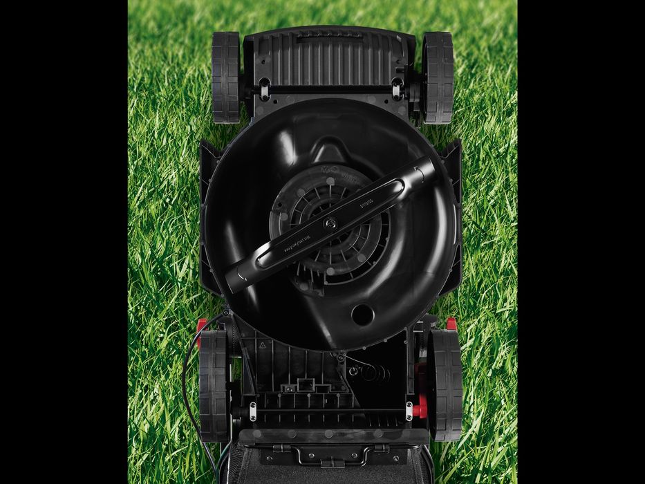 Masina electrica de tuns gazonul Parkside cu fir