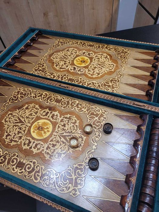 Ръчно резбован комплект мароканска табла