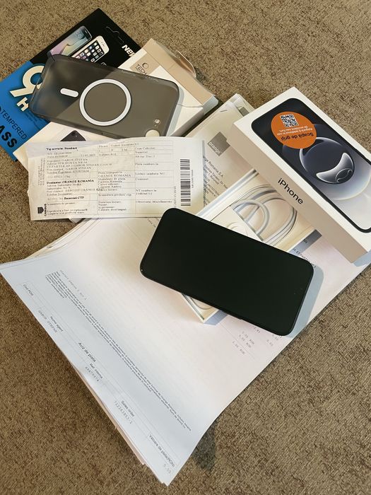 Vand  iphone 16 e  nou nouț