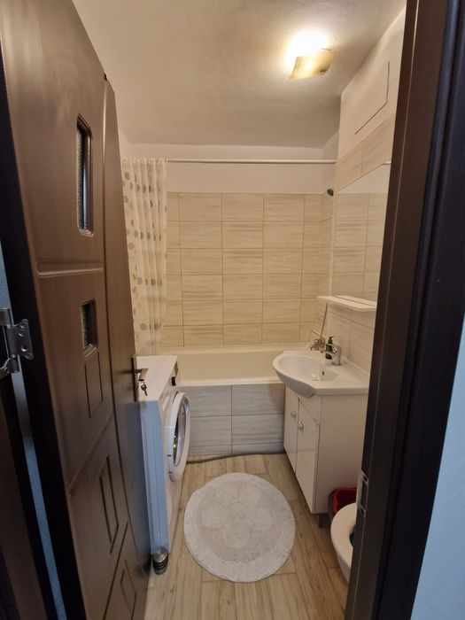 Garsonieră de închiriat  Brâncoveanu-Izvorul Rece