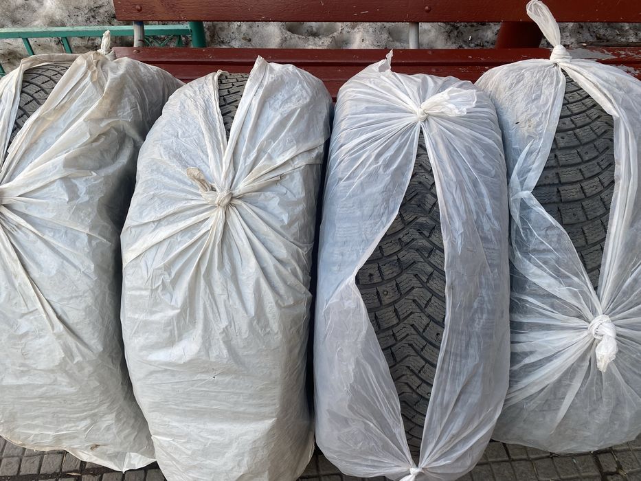 Продается резина мишлен 285/60/18 в хорошем состояние