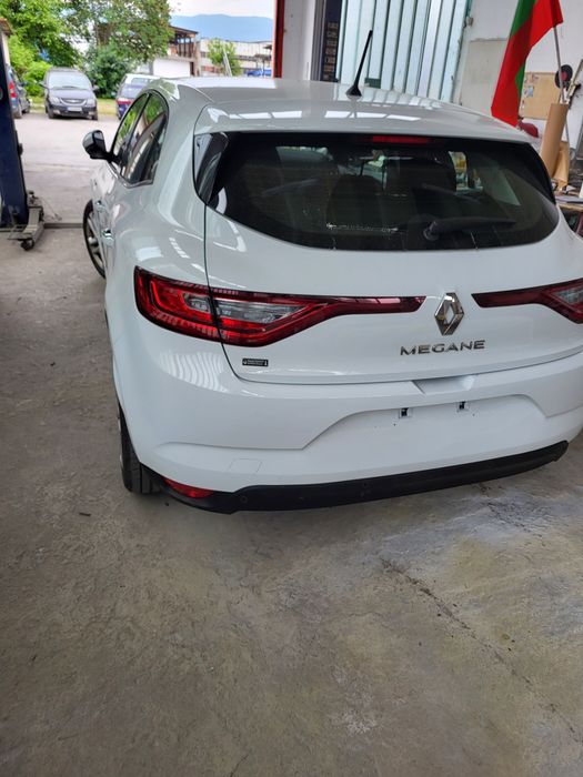 Продавам Рено МЕГАН 2020г 1,5 дци НАВИГАЦИЯ