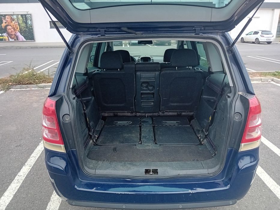 Opel Zafira 7 locuri