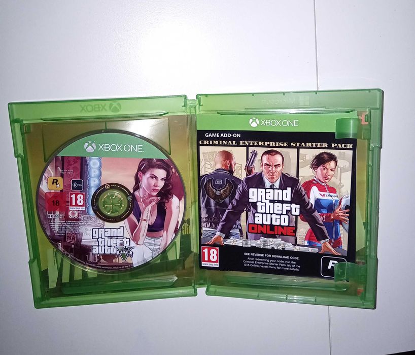 GTA 5 sub forma de cd pentru xbox