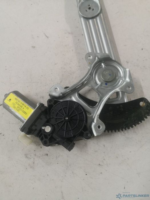 Macara geam electric dreapta fata NISSAN NOTE (E12) 827301hb1a