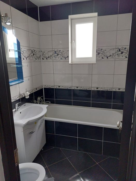Vand apartament 2camere,mobilat si utilat in Moinesti