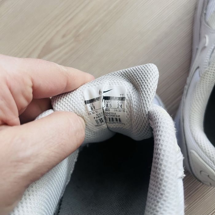 Air дамски маратонки