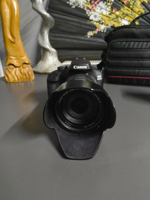 Camera Canon 4000D