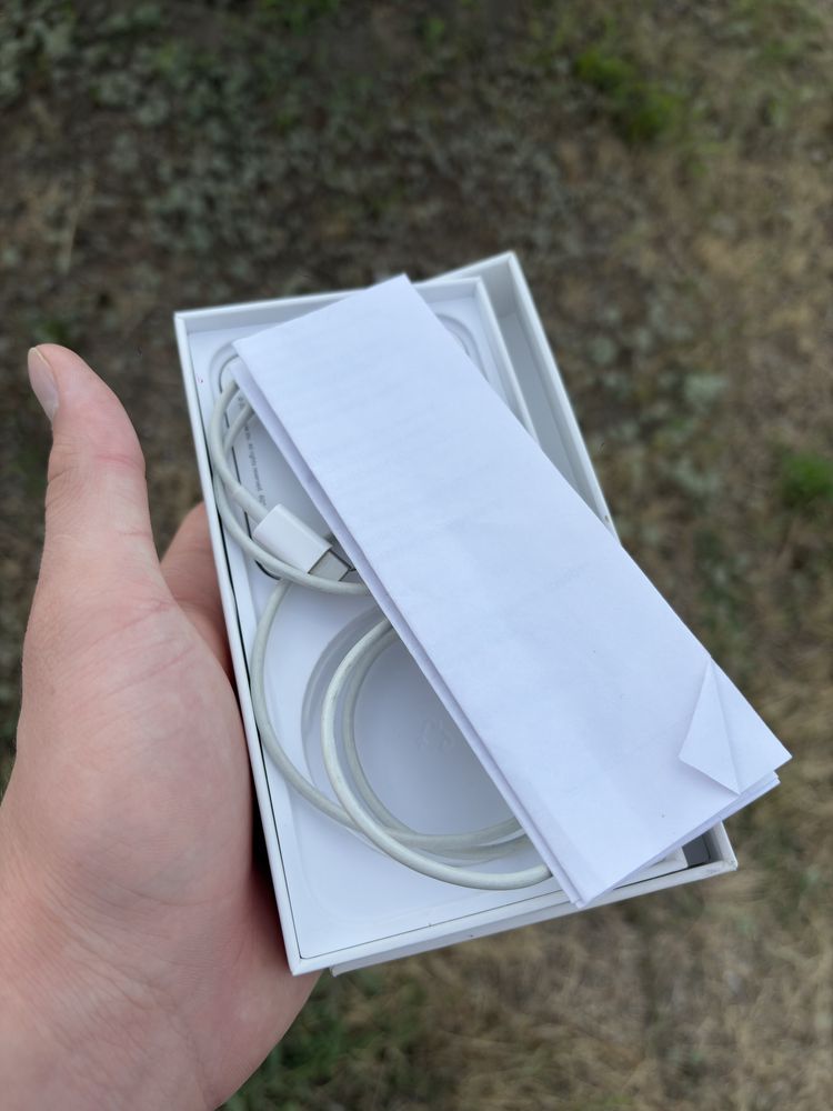 Iphone 12 128гб в идиальном состоянии 10/10
