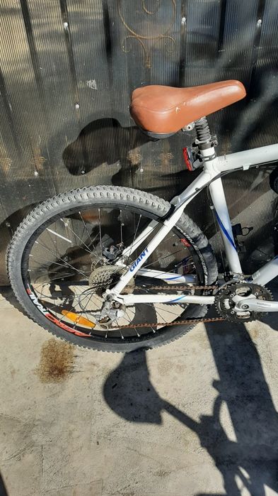 Se vinde ambele dar și separat.GIANT 650.ENGUIE 850