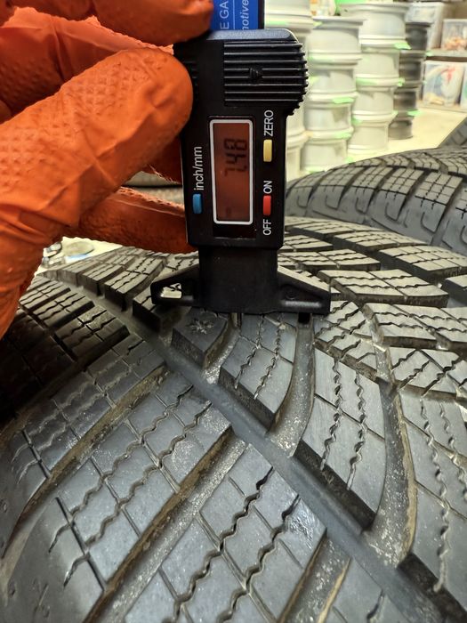 Anvelope iarna 225.50.17’ RFT GoodYear ca noi!