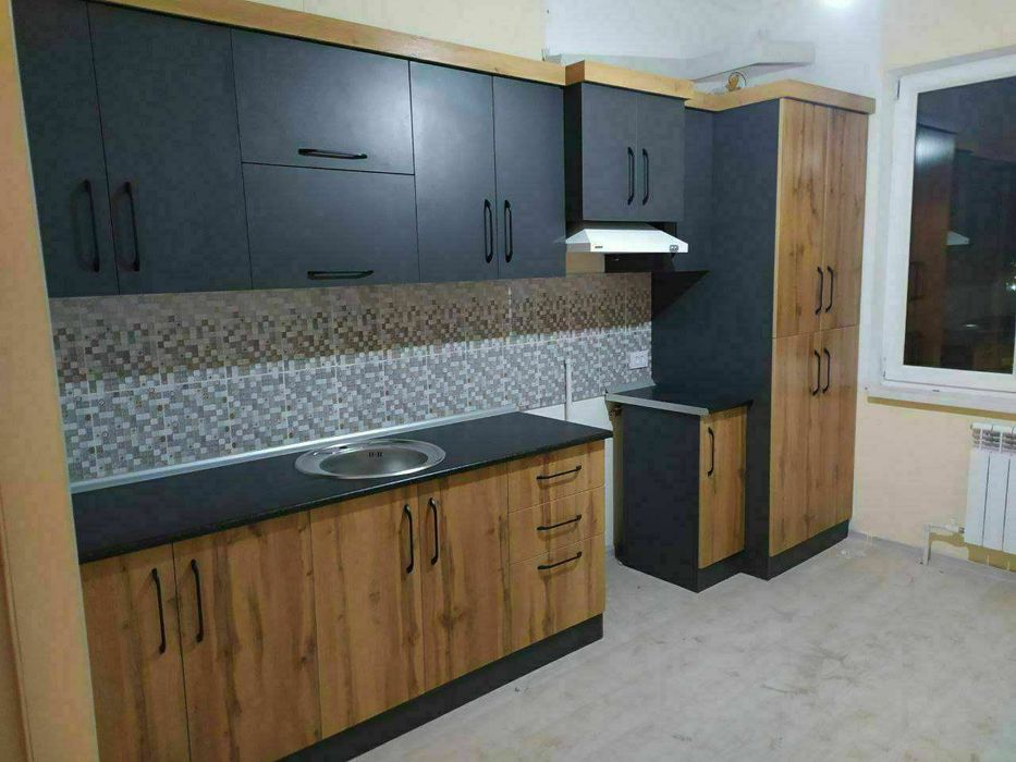 2 xona 1etaj eski shaxar o'zbegim tuyxonasini orqasidagi 3etajni domla