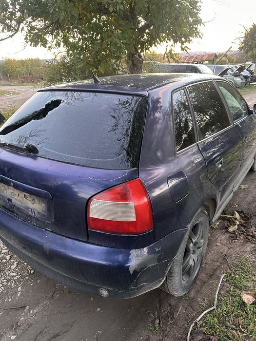 Ауди а3 8л 1.6 може цяло може и на части