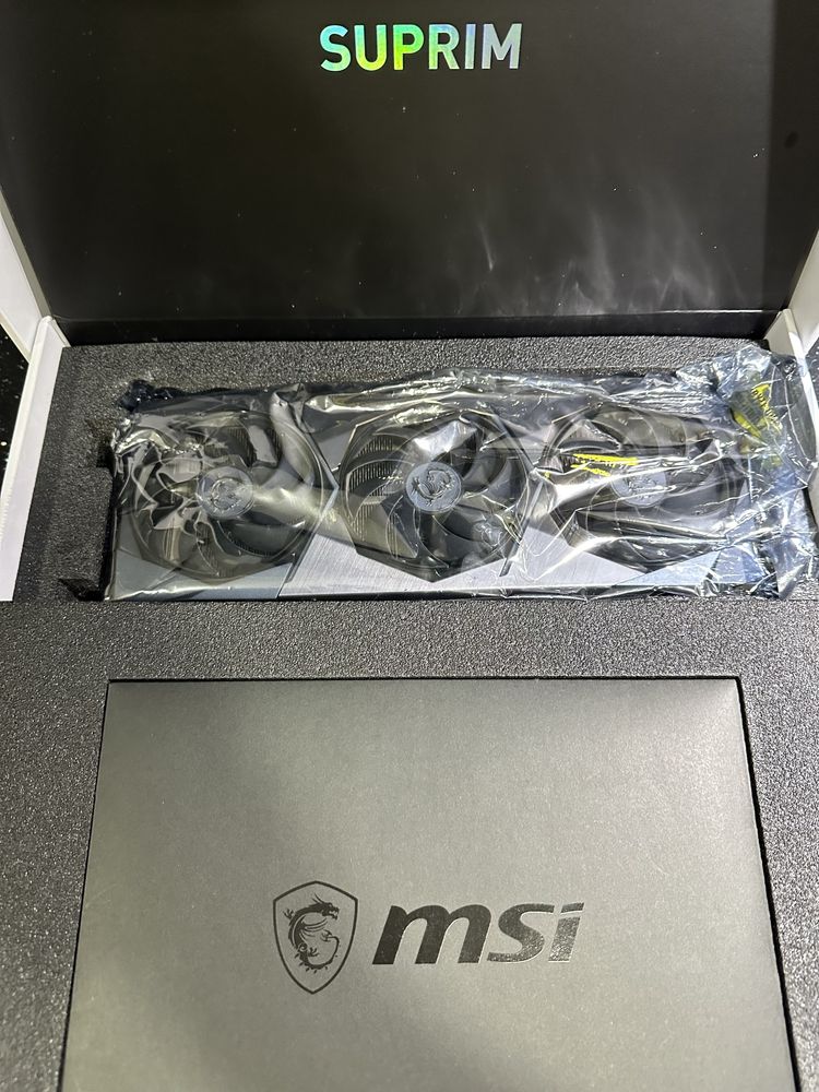 Видеокарта MSI Suprim X GeForce RTX 3080 10GB  Като нова!