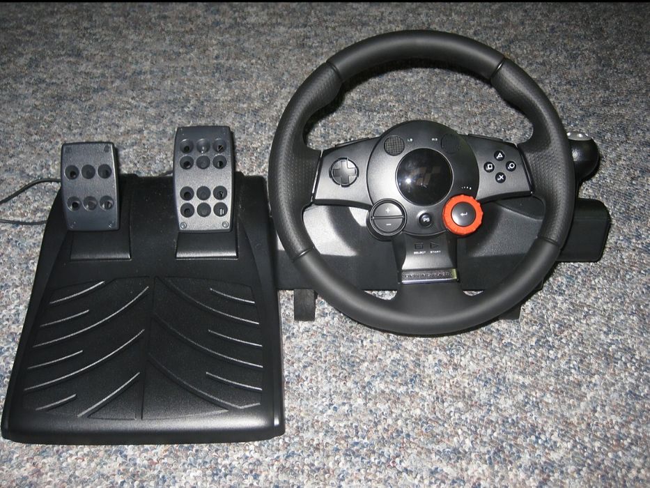 Vand volan Logitech Driving Force GT