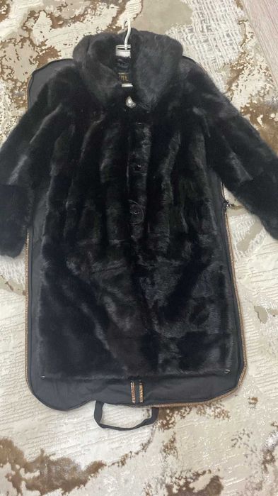 Продам норковую шубу