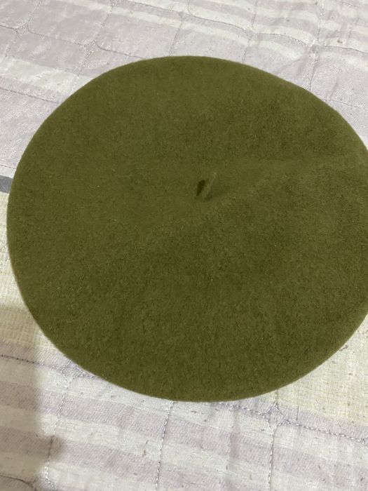 Срочно  корейскую  беретку продам . Безторг