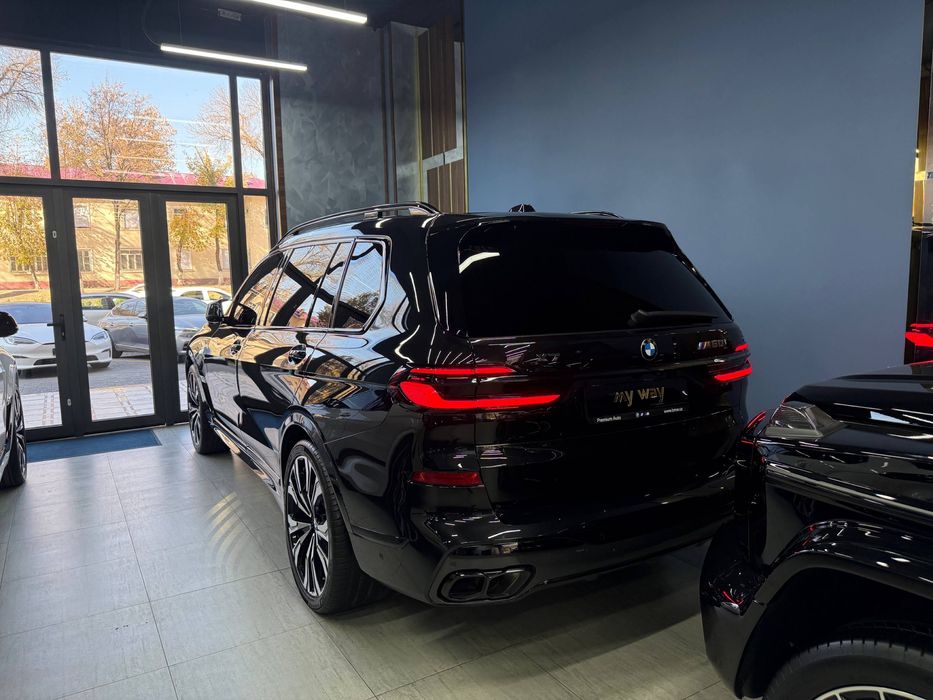 Bmw X7 M60i 2023
