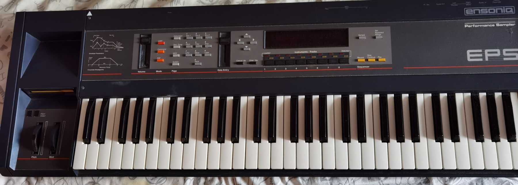 Клавиатура Ensoniq EPS