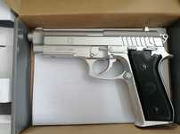 Pistol airsoft taurus PT92 cybergun co2 4j