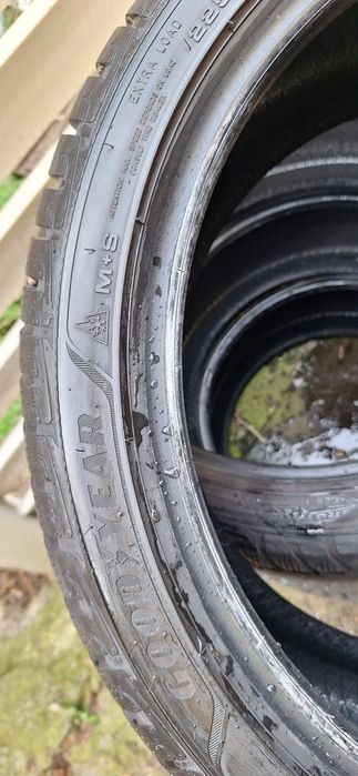 225 40 r18 iarna 550 lei/set