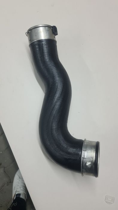 Маркуч за интеркулер Mercedes Ml w164