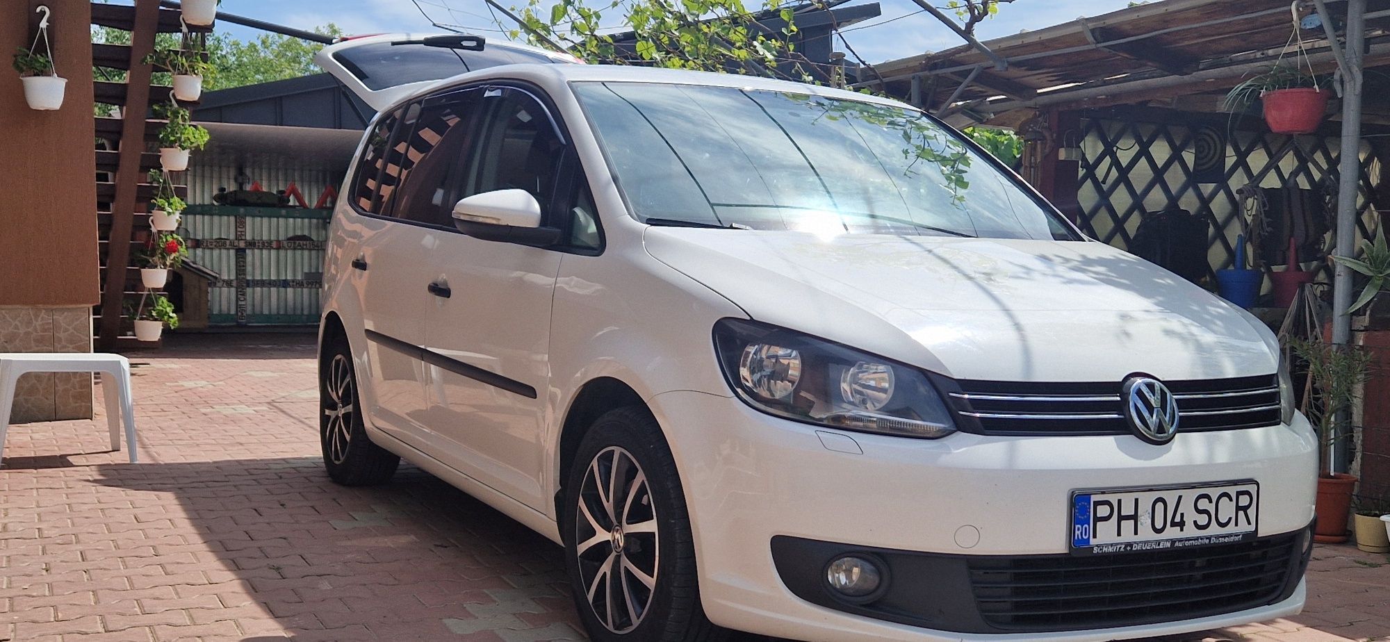 Vw Touran 2012  1.6 TDI 105