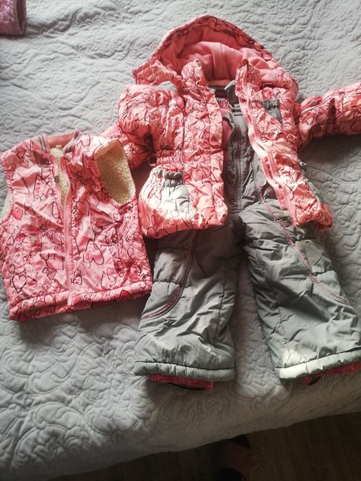 Зимний комплект костюм (куртка, жилетка, комбинезон) на девочку 2-3 г