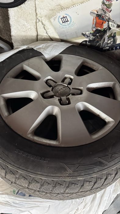 Гуми с Джанти 5x130 за Q7