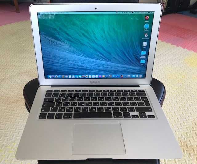 Macbook Air 13-inch 256GB 4GB Ram i5