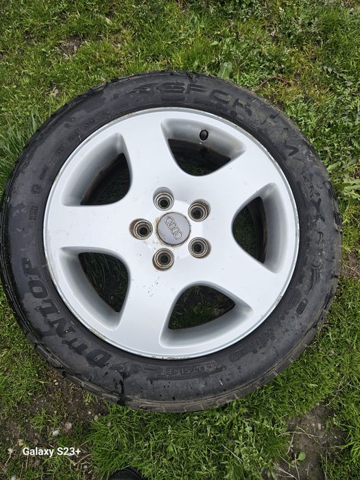 Vând jenti audi R 16