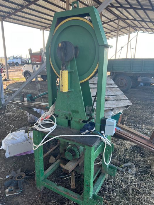 Spărgător lemne trifazic