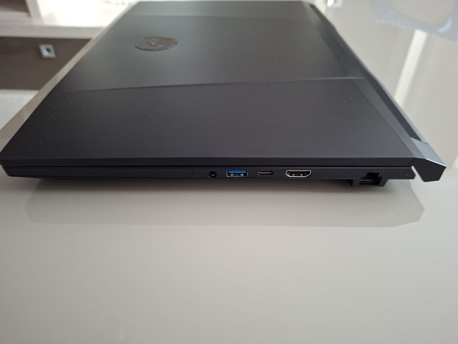 Laptop Gaming MSI Alpha 17 B5EEK