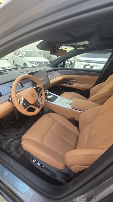 Han L 2. 2025yil. Srochno sotiladi. Nasiya savdoxam bor.