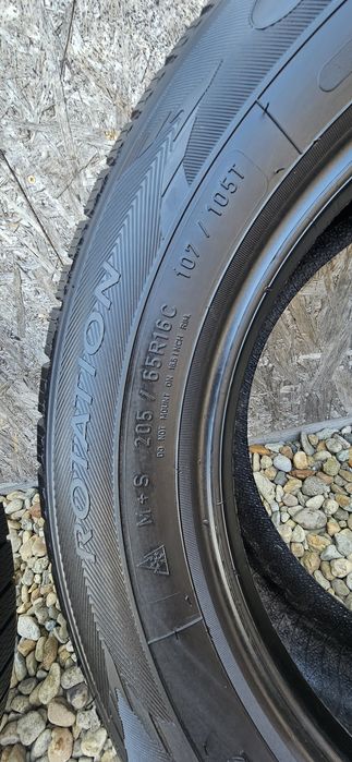 Anvelopa Goodyear 205/65 R16C 107/105T Vredestein 205/65 R16C 107/105T