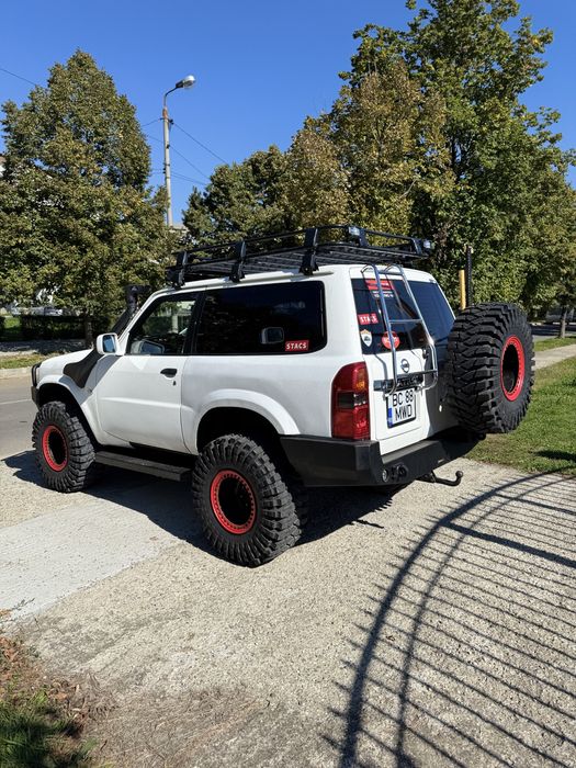 Nissan Patrol Y61